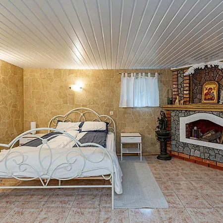 Spacious By Polo Apartment