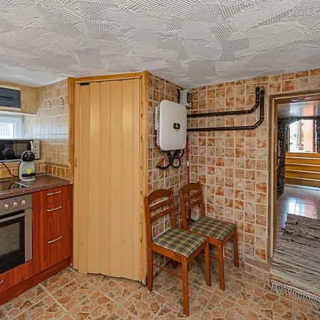 Apartment Spacious By Polo